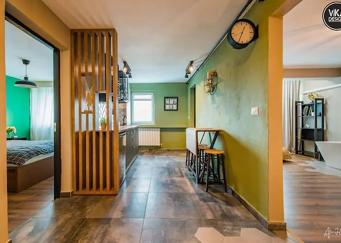 Park Apartment 23